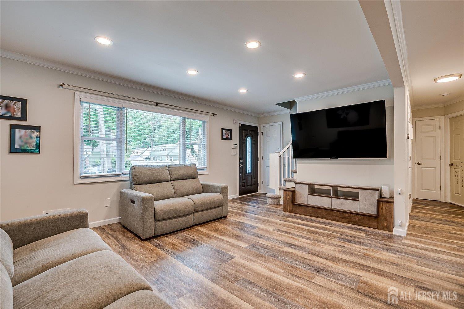 741 Brookside Road Rahway, NJ 07065 - Photo 9 of 37 Gallery Image 9