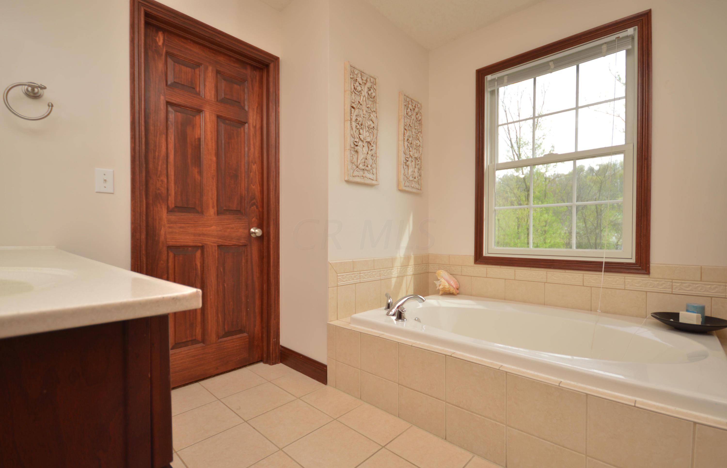 1365 Deer Run Road Newark, OH 43055 - Photo 21 of 38 Gallery Image 21