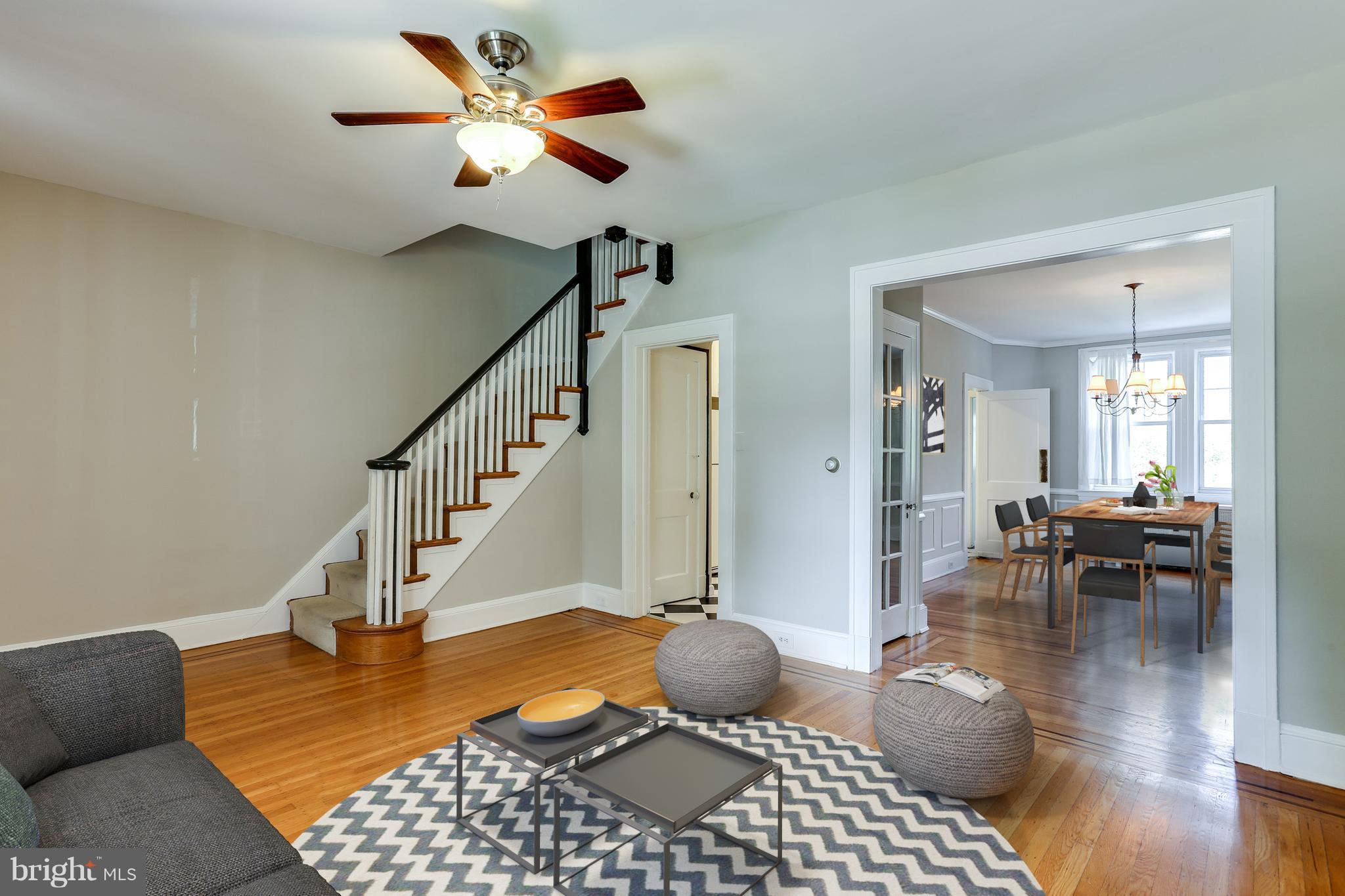3921 Keswick Road Baltimore, MD 21211 - Photo 4 of 25 Living Room