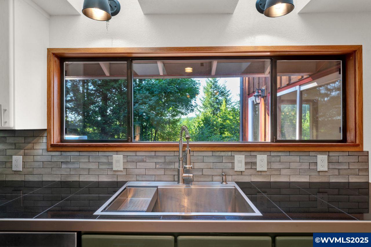 36834 Happy Hollow Road Blodgett, OR 97326 - Photo 14 of 50 Gallery Image 14