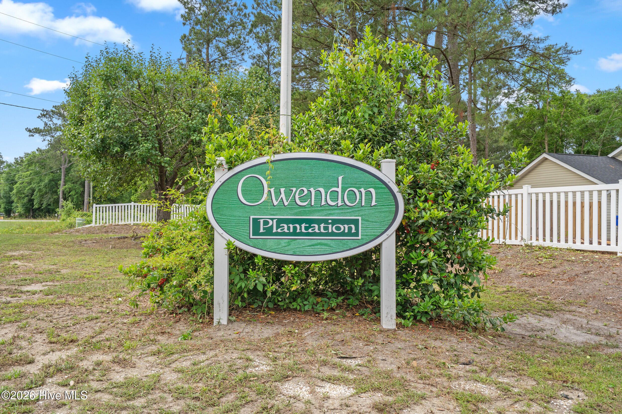 4374 Ritz Circle Shallotte, NC 28470 - Photo 27 of 28 Owendon Entrance
