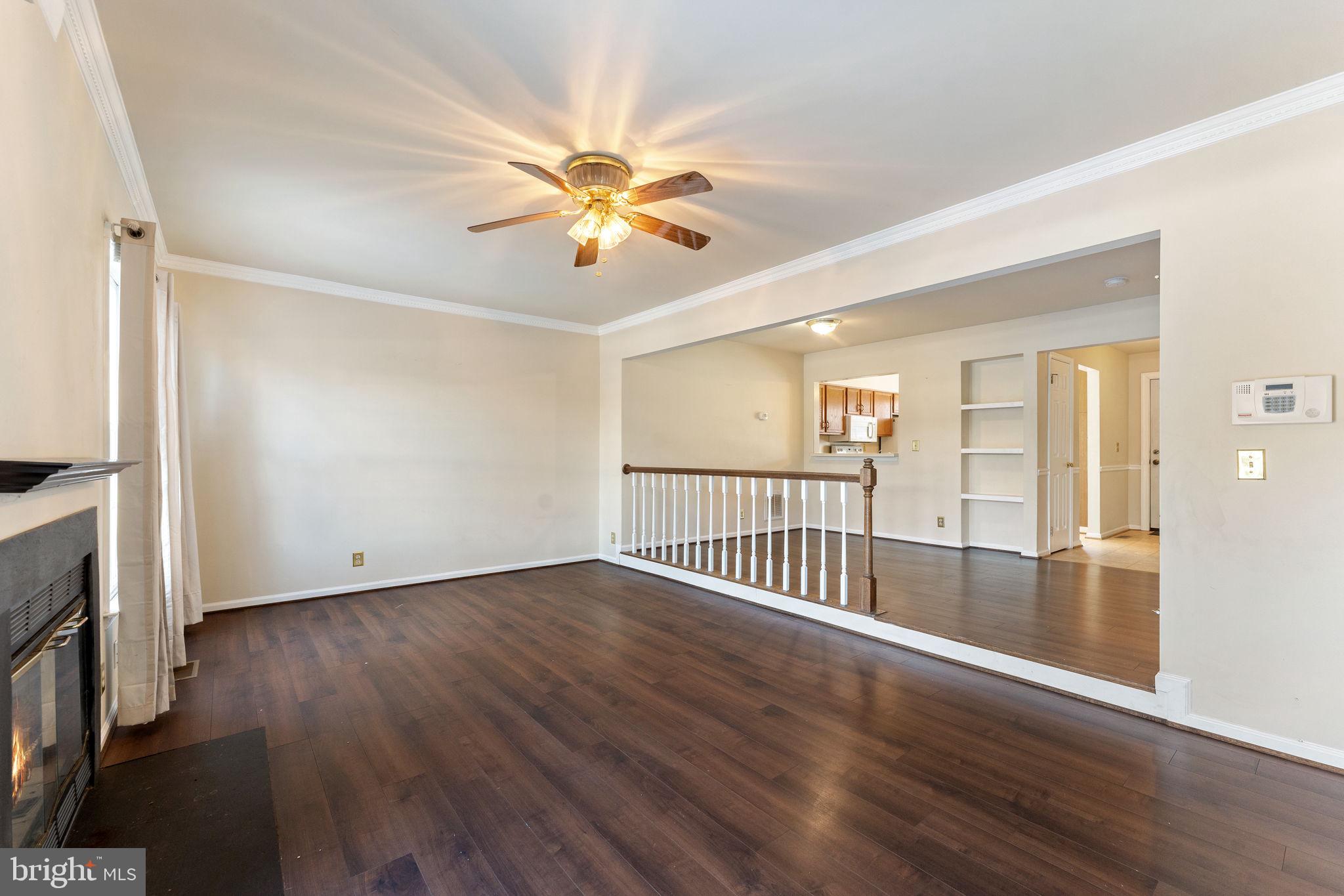 726 Pine Tree Road Warrenton, VA 20186 - Photo 16 of 36 Living Room
