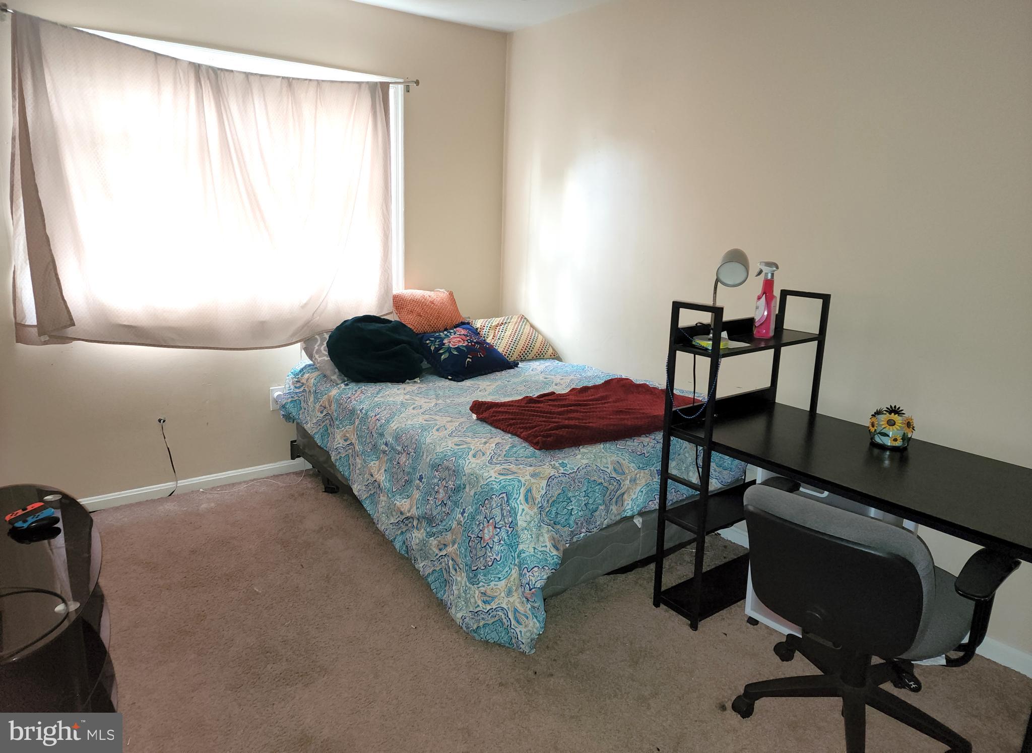 8476 Stonewall Road Manassas, VA 20110 - Photo 15 of 21 Bedroom 2