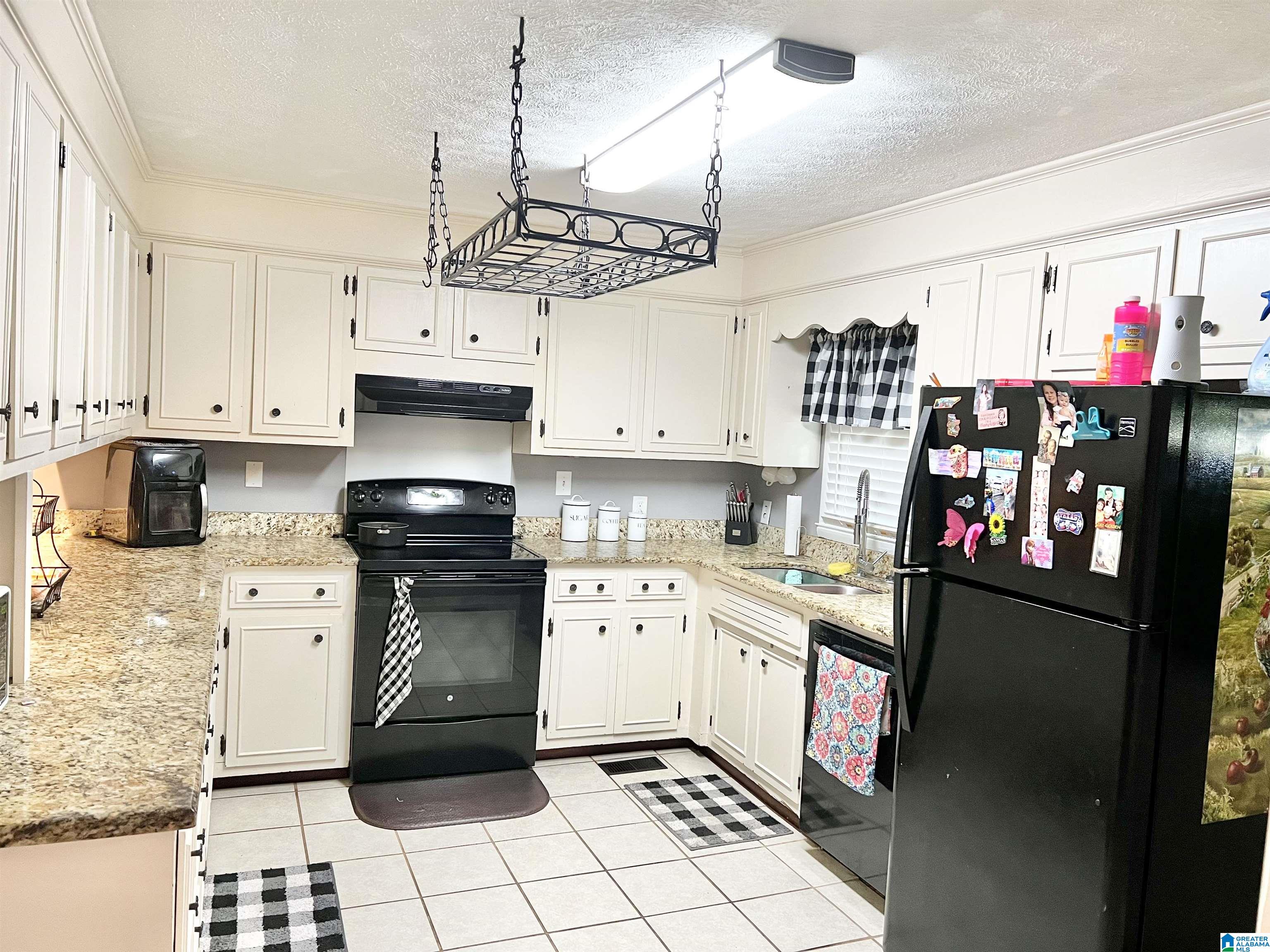 445 Price Street Roanoke, AL 36274 - Photo 6 of 36