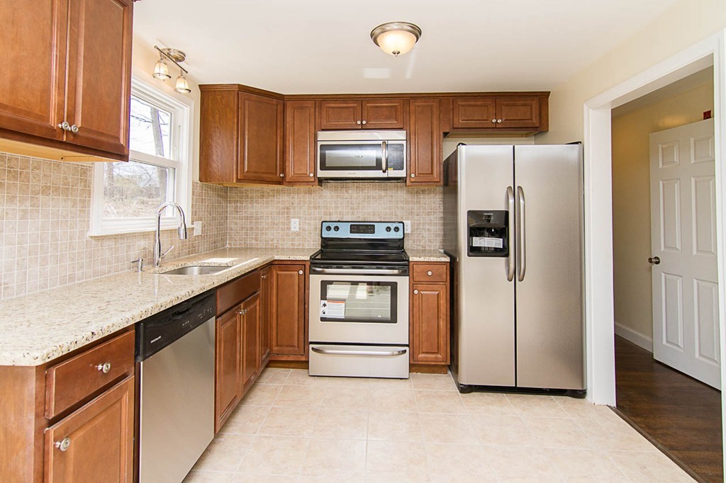 96 Cypress Road Wrentham, MA 02093 - Photo 3 of 27 Gallery Image 3