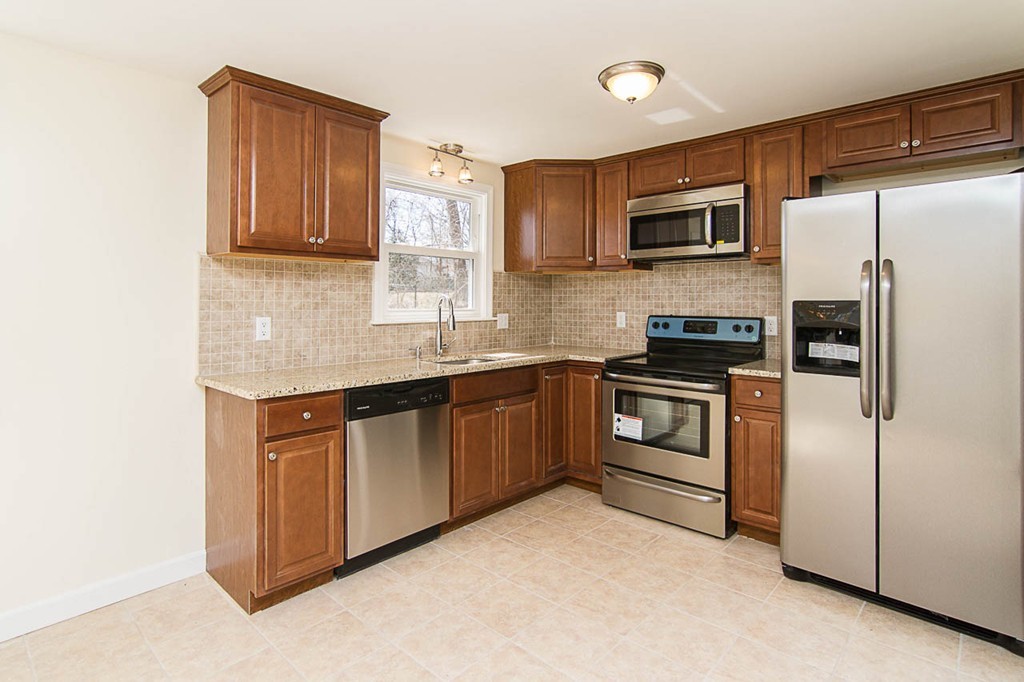 96 Cypress Road Wrentham, MA 02093 - Photo 5 of 27 Gallery Image 5