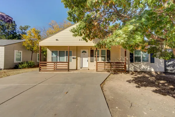 $166,900 | 2420 26th Street, Lubbock, TX 79411