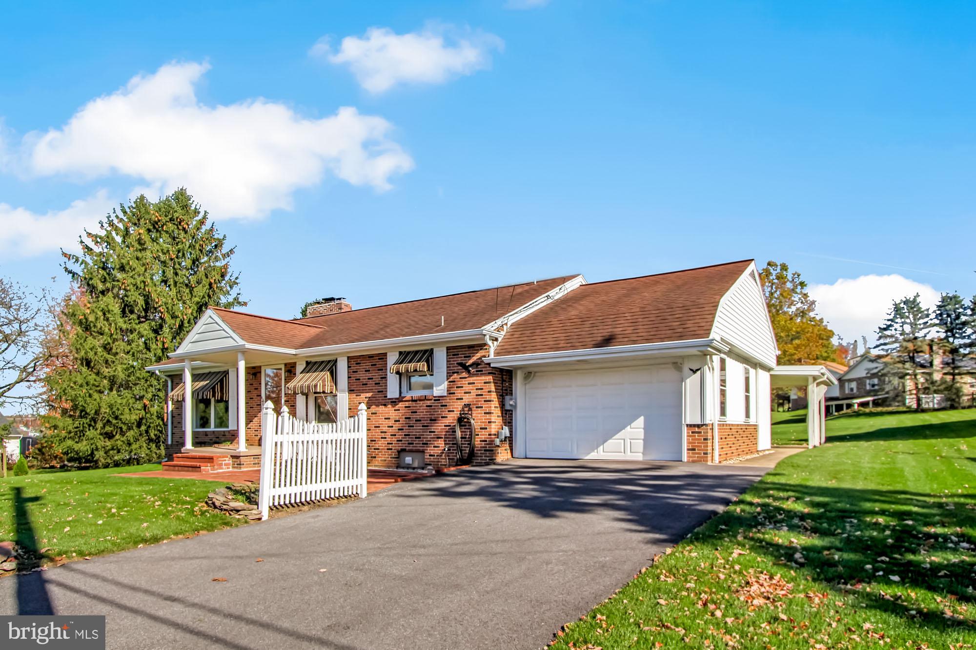 2815 Sheridan Road York, PA 17406 - Photo 3 of 27 Gallery Image 3