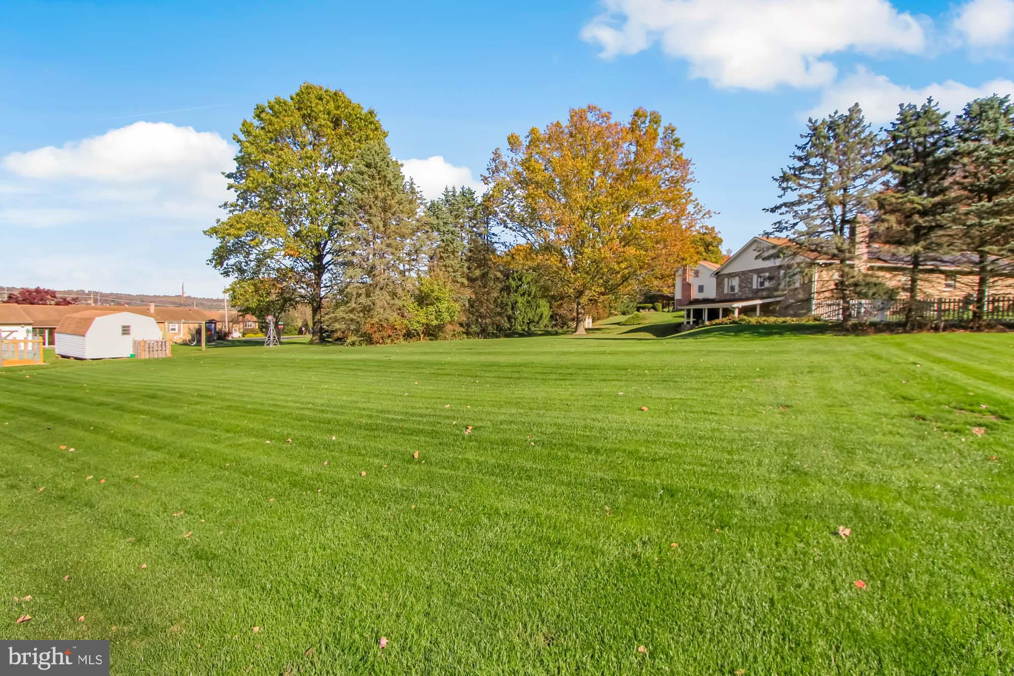 2815 Sheridan Road York, PA 17406 - Photo 26 of 27 Gallery Image 26