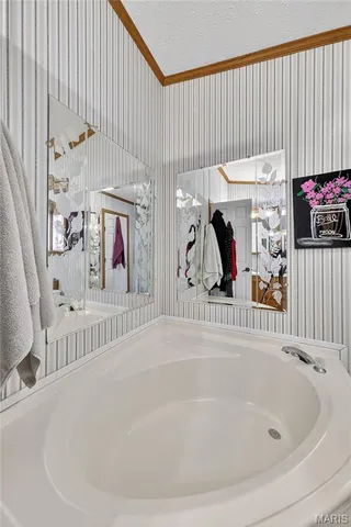 $169,900 | 200 East Elsom Street, Eolia, MO 63344