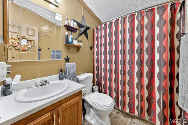 $169,900 | 200 East Elsom Street, Eolia, MO 63344