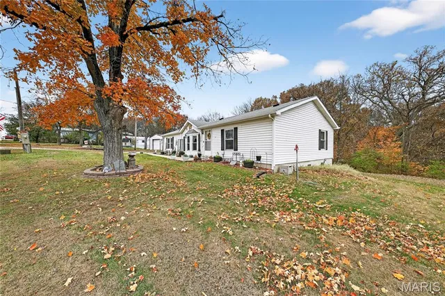 $169,900 | 200 East Elsom Street, Eolia, MO 63344