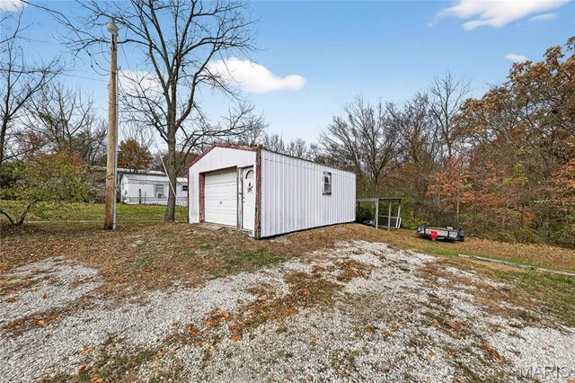$169,900 | 200 East Elsom Street, Eolia, MO 63344
