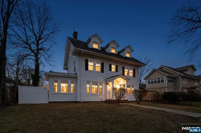 $5,500 | 14 Vassar Avenue, Newark, NJ 07112