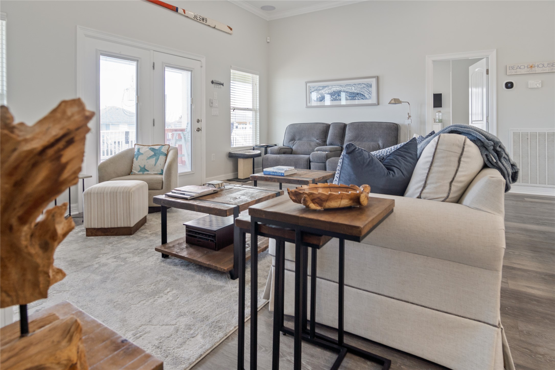 956 Biscayne Crystal Beach, TX 77650 - Photo 11 of 46 a living room with furniture and a table