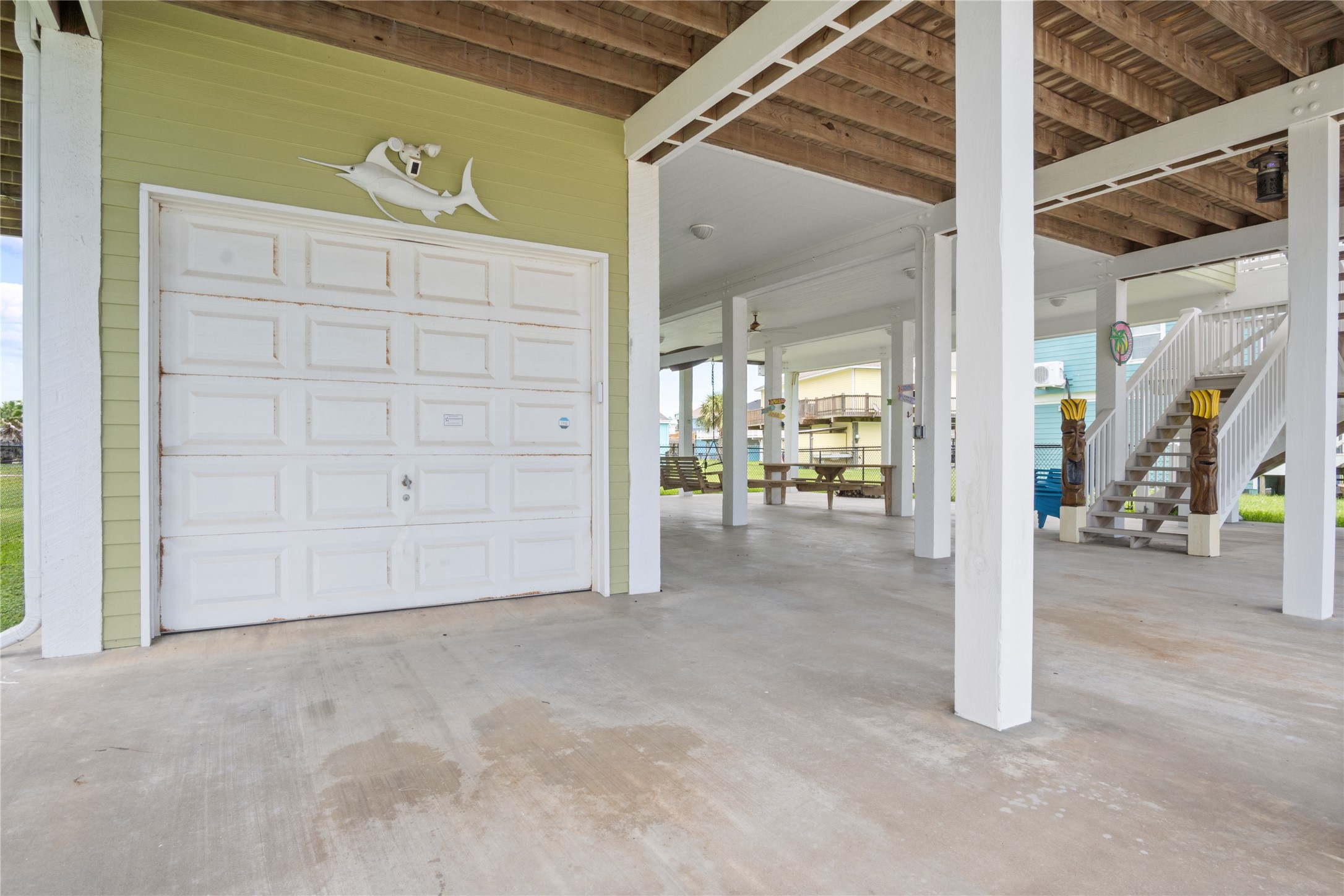 956 Biscayne Crystal Beach, TX 77650 - Photo 36 of 46 a view of a room with table and chairs