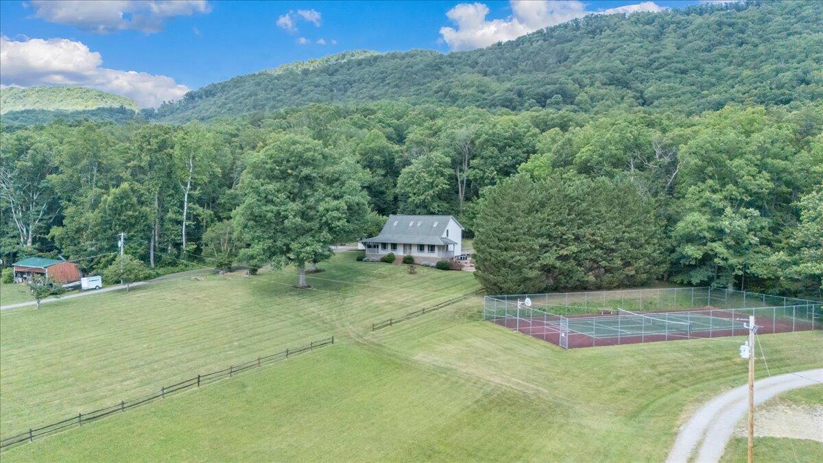 5145 Bradshaw Road Salem, VA 24153 - Photo 41 of 93 83-DJI_20260611111529_0005_D