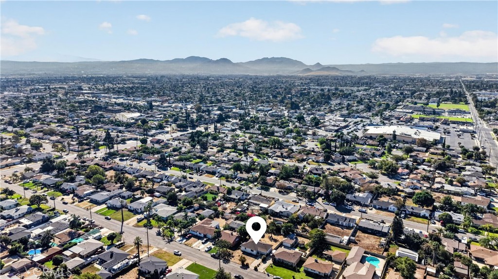 219 West Victoria Street Rialto, CA 92376 - Photo 43 of 43 Gallery Image 43