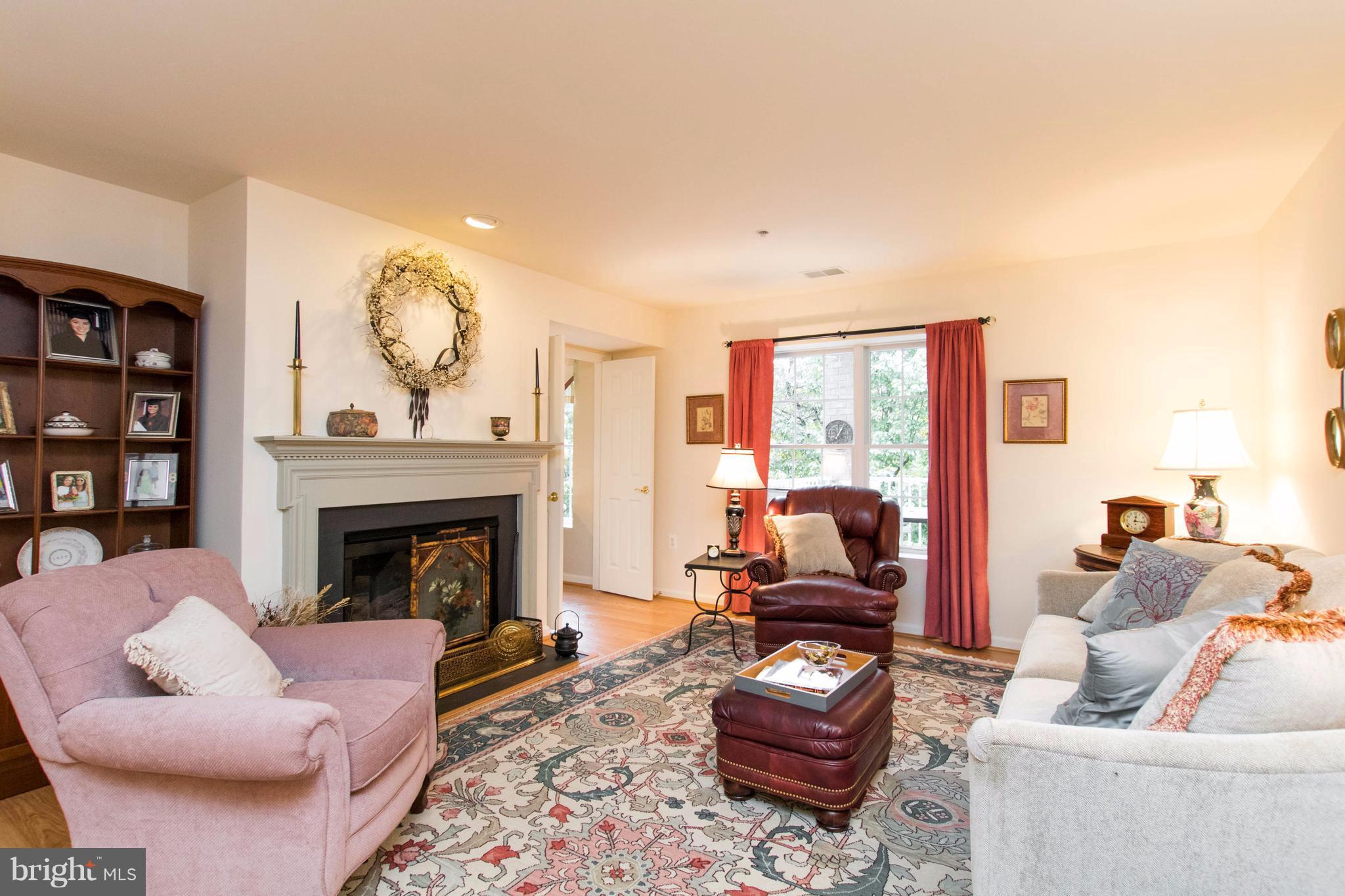 12021 Tralee Road, Unit 403 Lutherville-Timonium, MD 21093 - Photo 10 of 28 Living Room