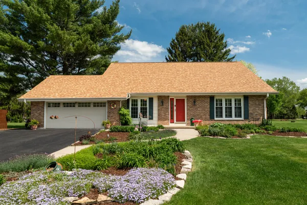 $899,900 | W356N6054 Anchor Court, Oconomowoc, WI 53066