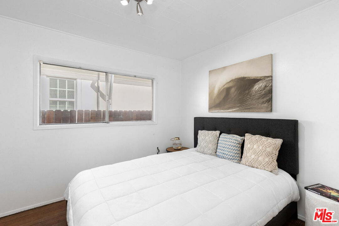 52 Ozone Avenue Venice, CA 90291 - Photo 24 of 56