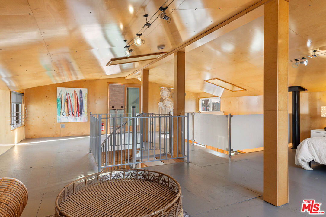 52 Ozone Avenue Venice, CA 90291 - Photo 50 of 56