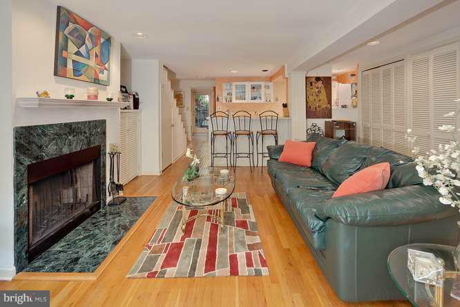 1813 Kalorama Road Northwest, Unit 1 Washington, DC 20009 - Photo 2 of 24 Living Room