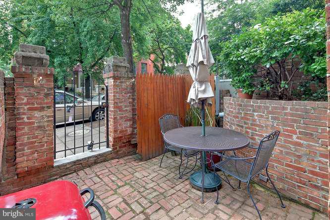 1813 Kalorama Road Northwest, Unit 1 Washington, DC 20009 - Photo 13 of 24 Exterior (Front)