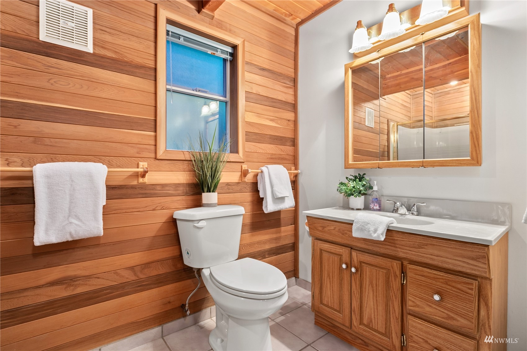 21005 Pinnacle Road Glacier, WA 98244 - Photo 16 of 40 Gallery Image 16