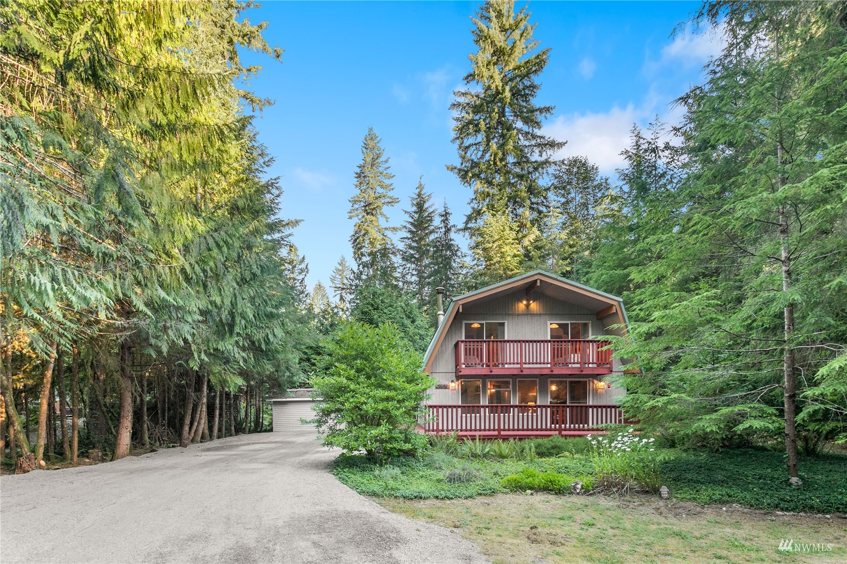 21005 Pinnacle Road Glacier, WA 98244 - Photo 2 of 40 Gallery Image 2