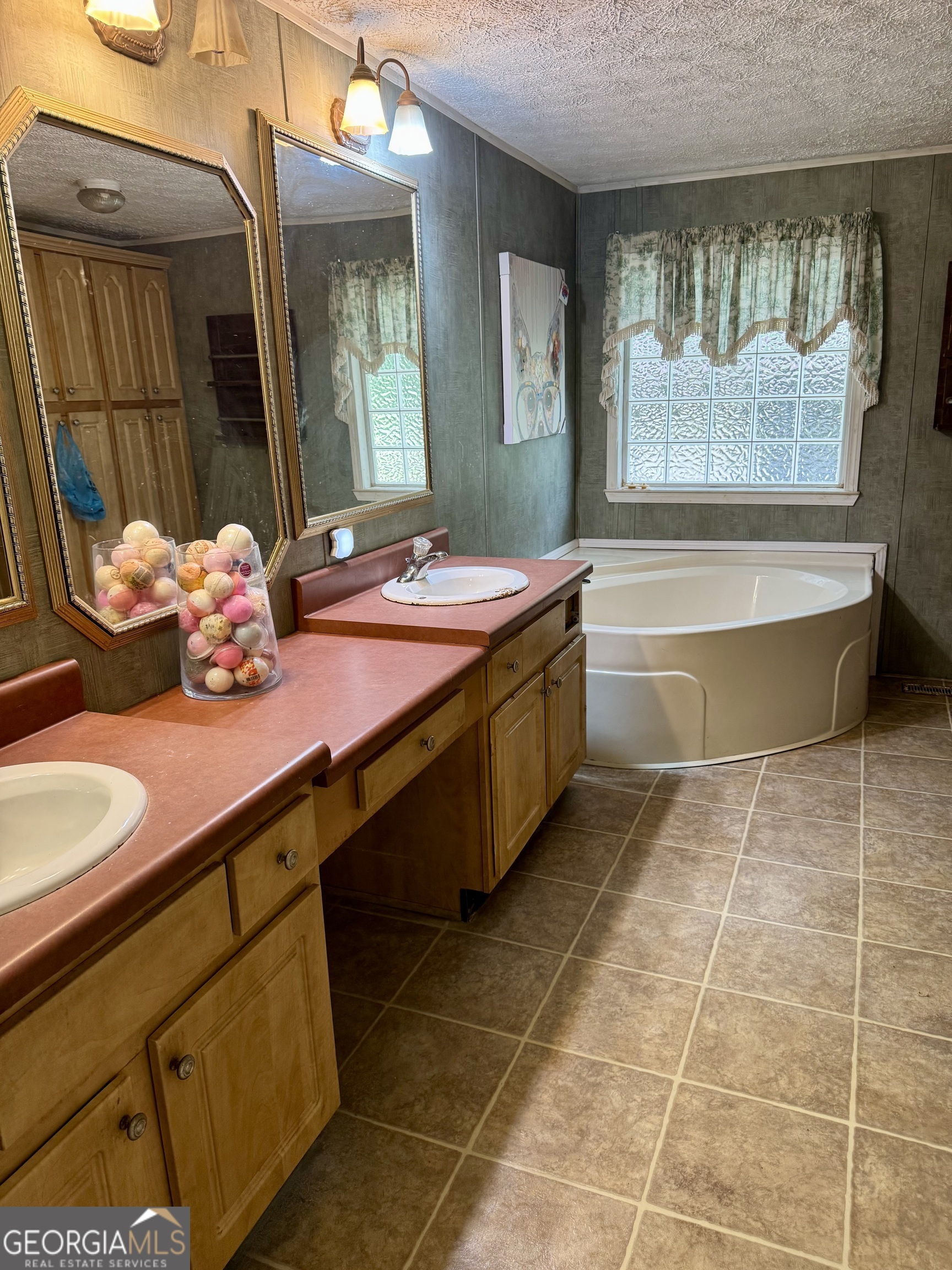 361 Le Stanfield Road Glennville, GA 30427 - Photo 3 of 22 Master Bathroom