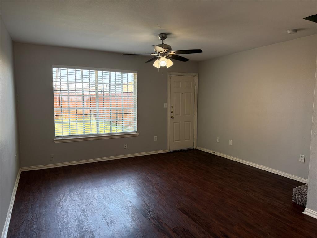 4029 Preferred Place Dallas, TX 75237 - Photo 12 of 29