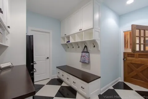 $1,650,000 | 1025 South Vail Avenue, Arlington Heights, IL 60005