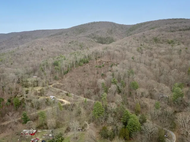 a view of a dry field