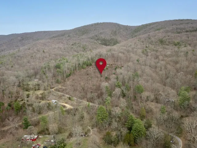 a view of a dry field