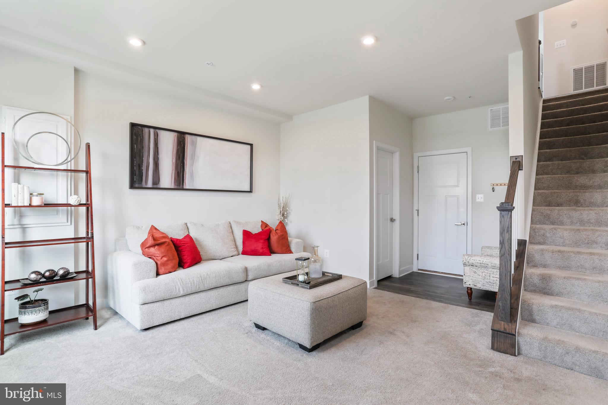 6412 Wild Plum Drive Frederick, MD 21703 - Photo 3 of 46