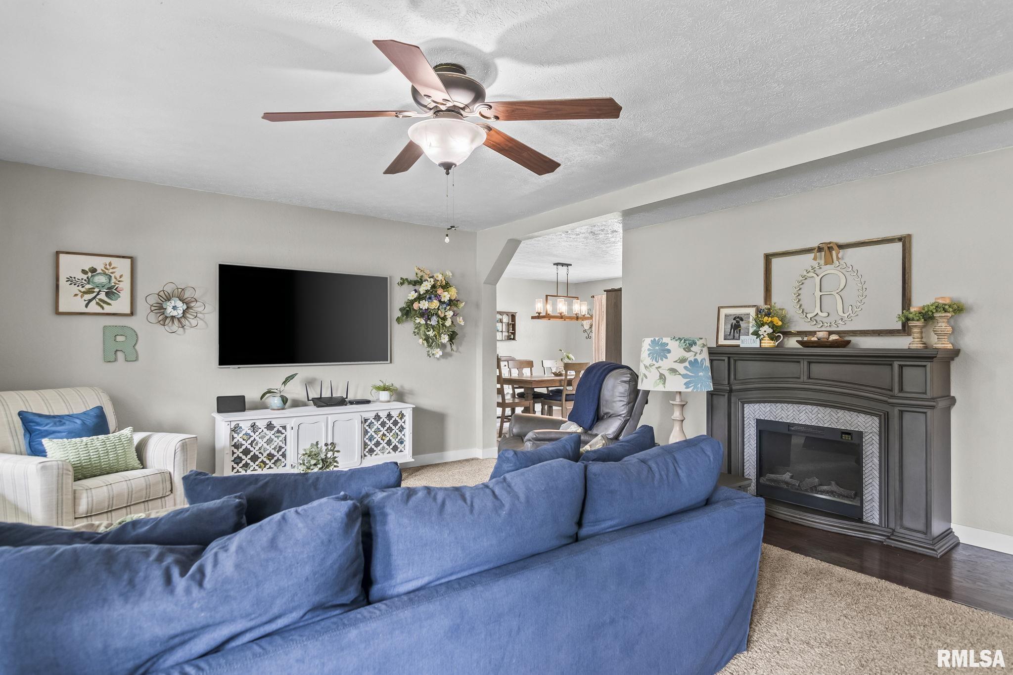 49 Aspen Road Pleasant Plains, IL 62677 - Photo 5 of 52