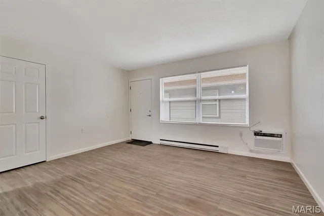 $800 | 119 North 1st Street, Clarksville, MO 63336