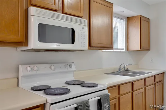 $800 | 119 North 1st Street, Clarksville, MO 63336