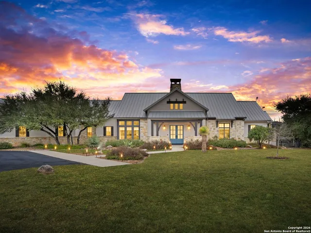 $1,699,000 | 2939 Palomino Springs, Bandera, TX 78003