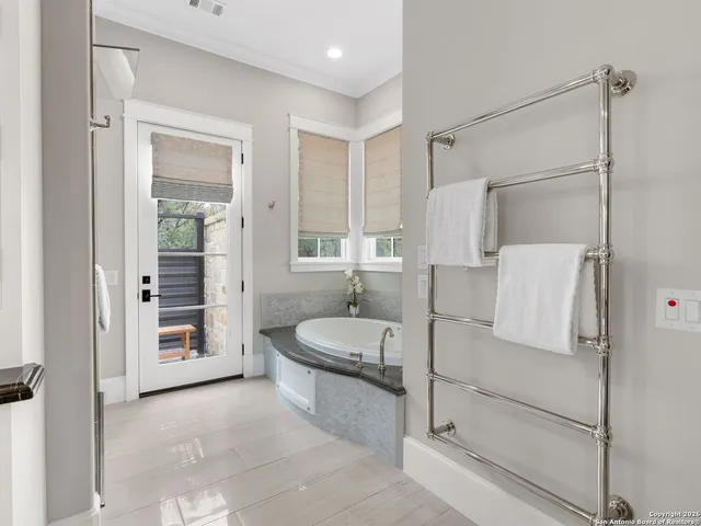 $1,699,000 | 2939 Palomino Springs, Bandera, TX 78003