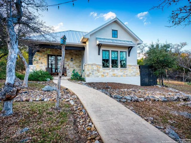 $1,699,000 | 2939 Palomino Springs, Bandera, TX 78003