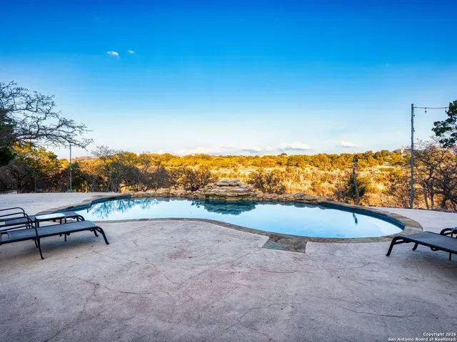 $1,699,000 | 2939 Palomino Springs, Bandera, TX 78003