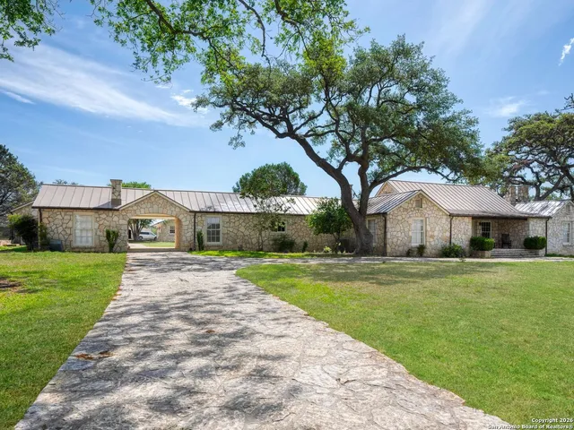 $1,699,000 | 2939 Palomino Springs, Bandera, TX 78003