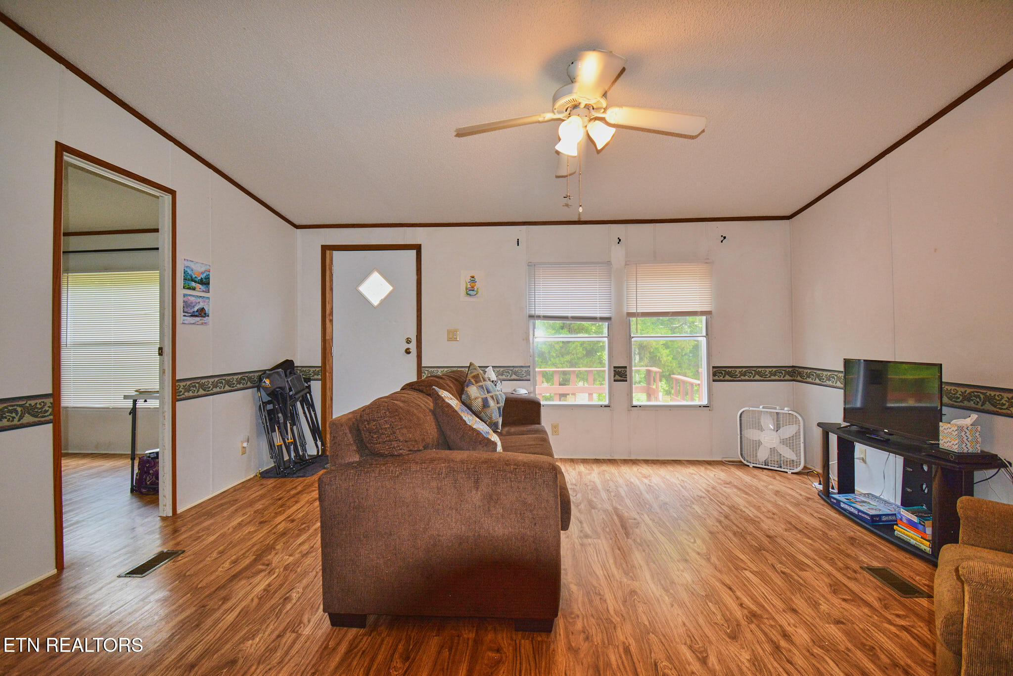 124 Davis Road Townsend, TN 37882 - Photo 7 of 39 DSC_0075.1