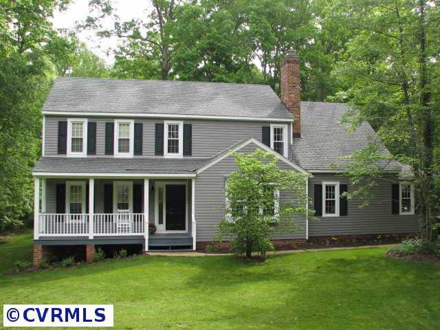 1001 Kingscross Road Midlothian, VA 23114 - Photo 1 of 10 Exterior Front - Over 1 Acre Lot!! New vinyl siding and new roof!