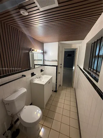 $1,700 | 1230 Northwest 180th Terrace, Unit 1, Miami Gardens, FL 33169