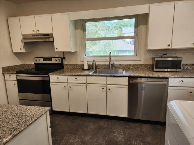 $2,000 | 2037 B Lively Ridge Road Northeast, Atlanta, GA 30329