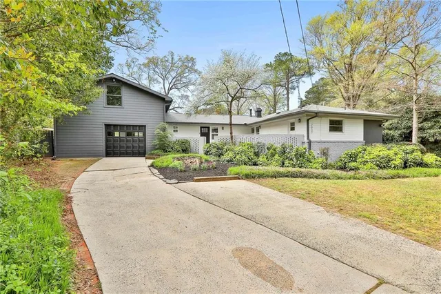 $2,000 | 2037 B Lively Ridge Road Northeast, Atlanta, GA 30329