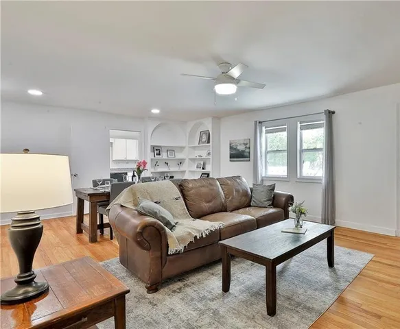 $2,000 | 2037 B Lively Ridge Road Northeast, Atlanta, GA 30329